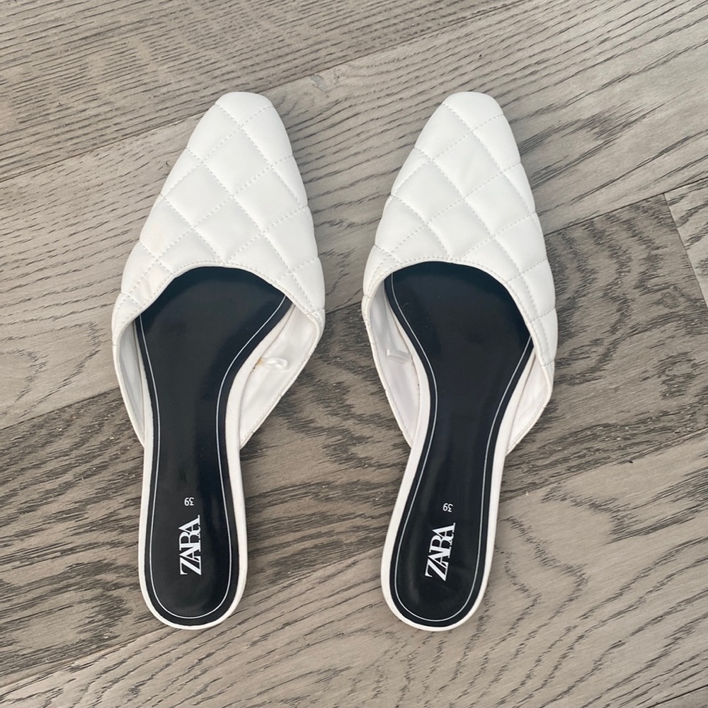 ZARA Quilted Flat Sandal